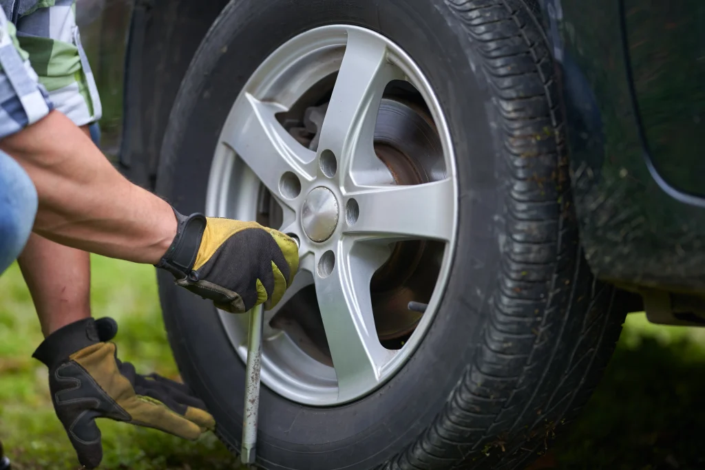 Ataşehir Lastikçi | 7/24 Mobil Lastik Servisi & Yol Yardım